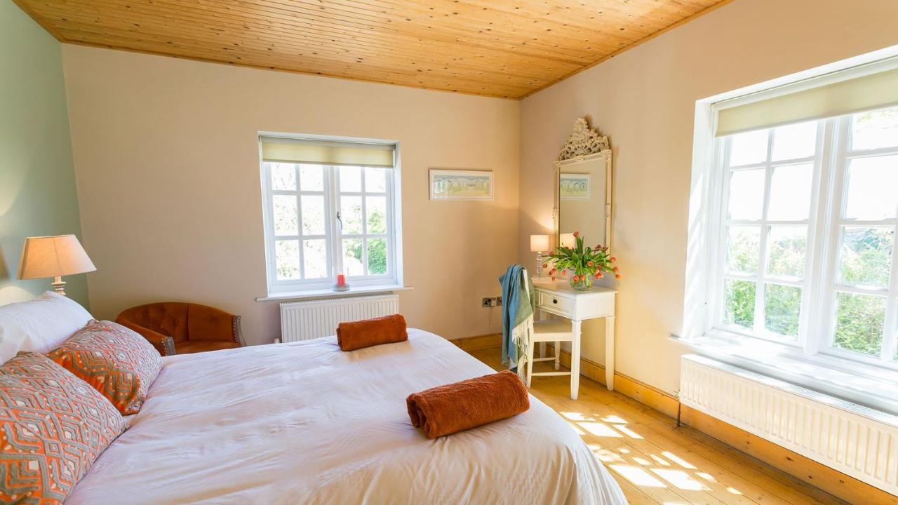 Villa Glan Gors Felin à Llanrhyddlad Extérieur photo